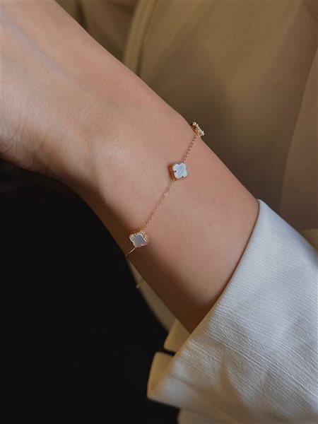 دستبند طلا ون کلیف سبک کدBR2059